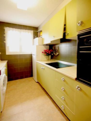 Javea Apartment Sleeps 4 With Pool And Wifi