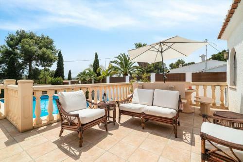 Javea Villa Sleeps 10 With Pool Air Con And Free Wifi