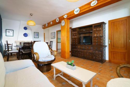 Javea Villa Sleeps 4 With Pool And Free Wifi