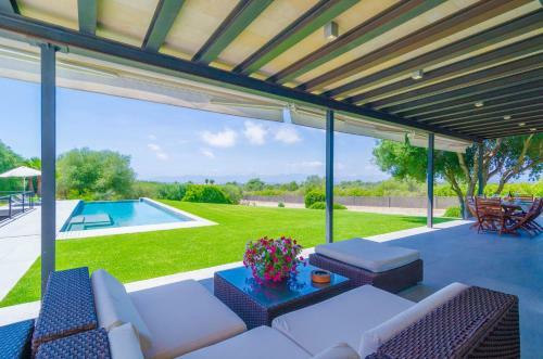 Villa Son Oliver Property