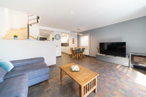 Villa Holiday Home Elvira