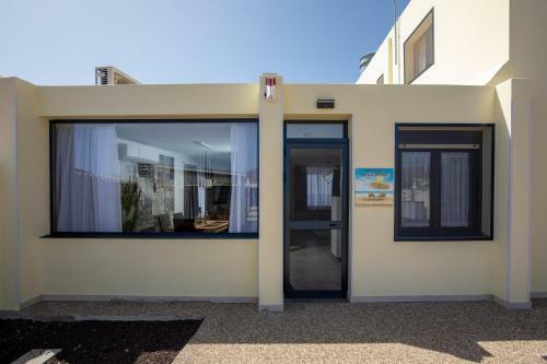 Apartamento Beachfront "en La Playa" Los Reyes