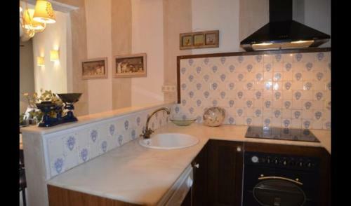 La Llacuna Villa Sleeps 6 With Pool