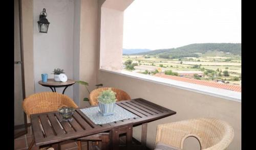 La Llacuna Villa Sleeps 4 With Pool