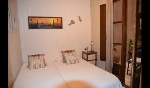 La Llacuna Villa Sleeps 32 With Pool