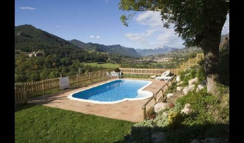La Pobla de Lillet Villa Sleeps 13 With Pool