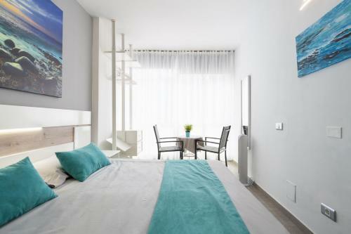 New Apartment On The First Line Las Canteras