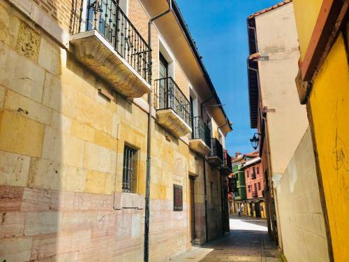 Hostel Palacio Jabalquinto By Quartier