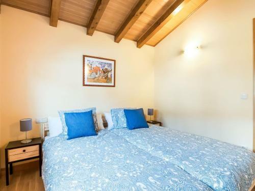 Inviting Holiday Home In Leitza With Jacuzzi