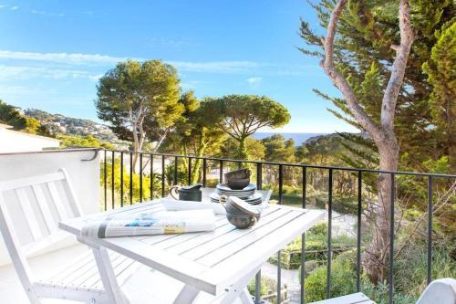 Llafranc Apartment Sleeps 4 With Pool