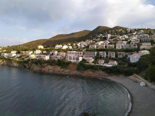 Hostal Apartment Santiago Llan��