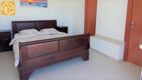 Lloret de Mar Villa Sleeps 17 Pool Wifi