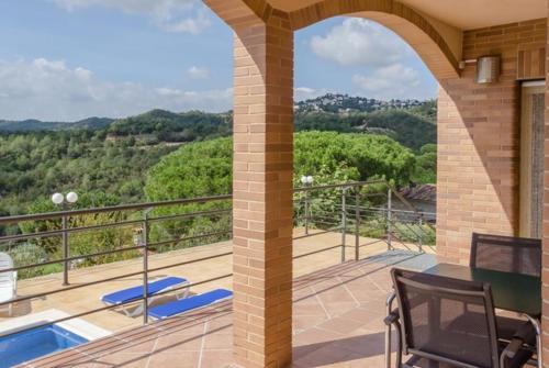 Lloret de Mar Villa Sleeps 8 Pool Air Con Wifi