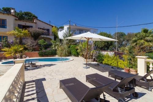 Lloret de Mar Villa Sleeps 10 Pool Air Con Wifi