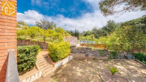 Lloret de Mar Villa Sleeps 7 Pool Wifi
