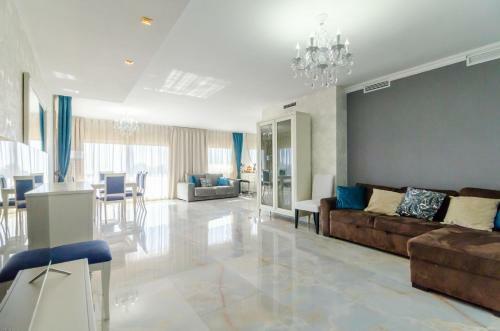 Club Villamar - Neferu