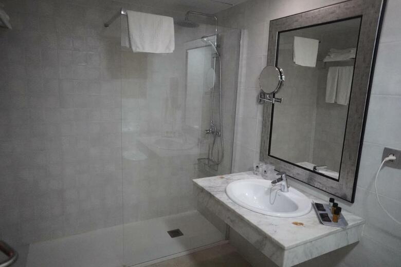 Hotel Alba Seleqtta