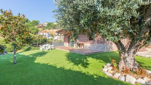 Villa In Sant Eloi Sleeps 8 With Pool
