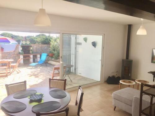 House - 2 Bedrooms With Pool And Wifi - 08136