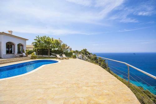Villa With Sea View And Private Pool
