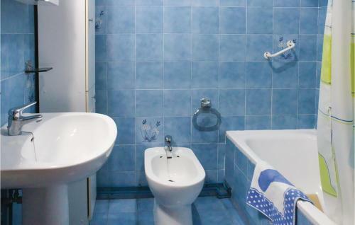 Three-bedroom Apartment In Los Alcazares