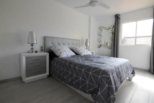 Apartamento Las Torres Del Sol Los Cristianos