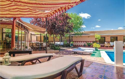 Three-bedroom Holiday Home In Lucena