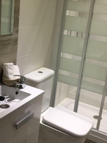 Hostal Le Petit Pal�-fuencarral