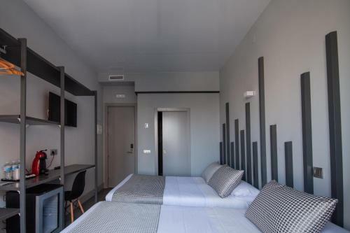 Hostal Carmen & Coworking