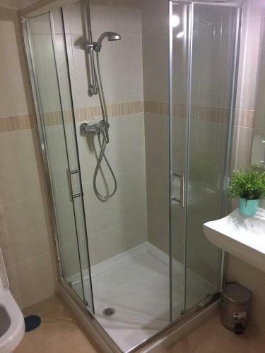 Sunny, Quiet And Spacious Apartment Nearby The Sea