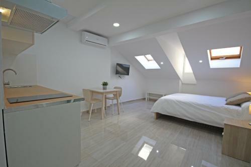 Apartamento Esparteros 6, Estudios