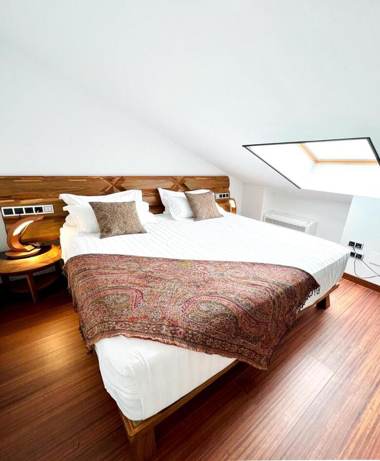Anahita Boutique Hotel
