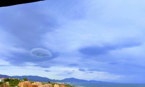 Comfortable Apartment In Duquesa For 4