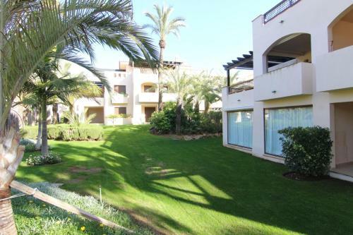 Medina Banus Apartment By Rafleys