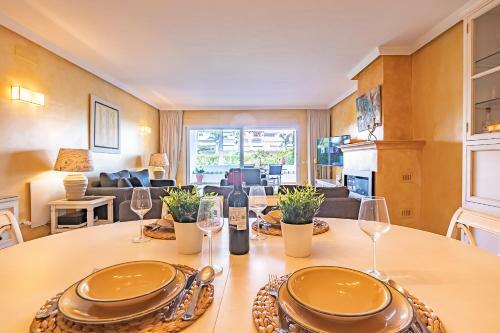 Apartamento Los Monteros Palm Beach By The Ocean