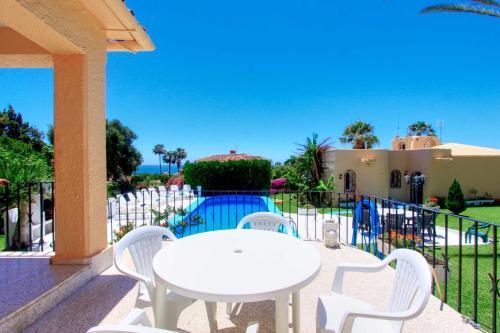 1168 Event Beach Villa 20 Person