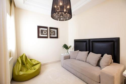 Villa Mare, Puerto Banus - R9965