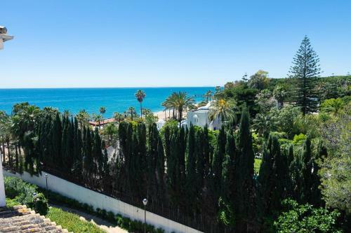 Apartamento Las Ca�as Beachfront Haven