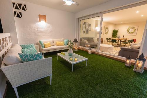Apartamento Las Ca�as Beachfront Haven