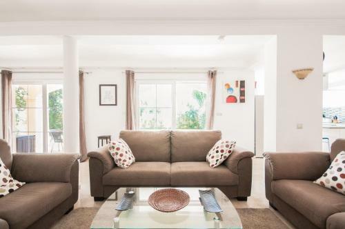 Beach Villa Costanera In Marbella