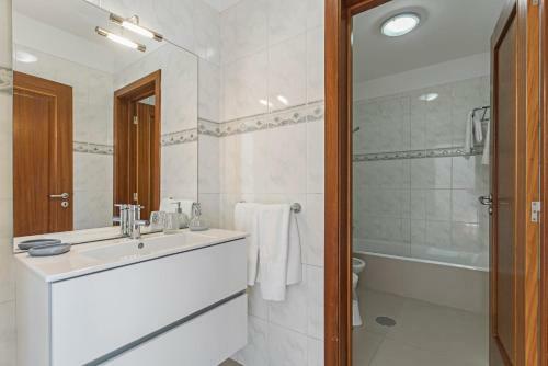 Apartamentos Varandas Da Achada