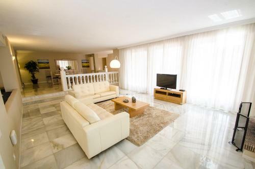 Villa III