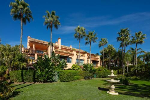 Apartamento Cubo's Luxury Beach Front Duplex Puerto Ban�s