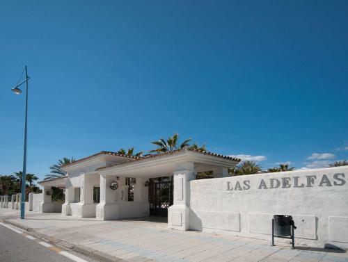 37 - Beach Front Apartment With Pool Views In Las Adeflas