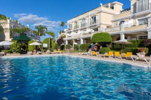 Apartamento Aloha Gardens, Marbella - R9952