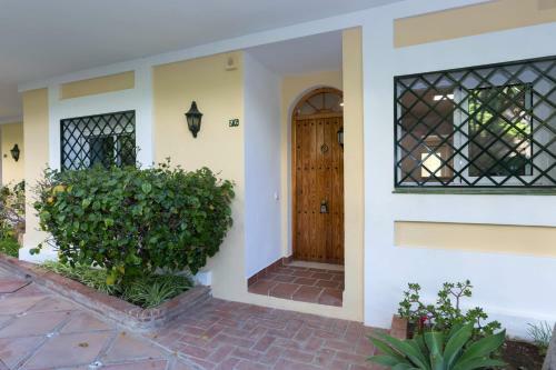 Apartamento Aloha Gardens, Marbella - R9952