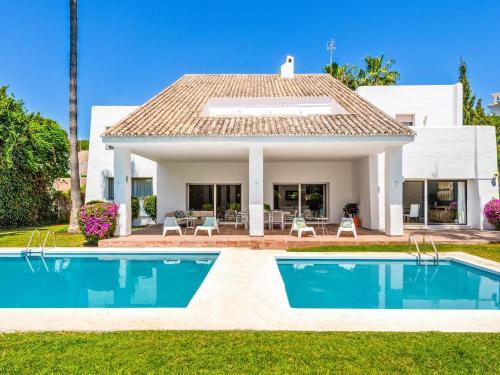 Luxury Villa 12 Puerto Banus