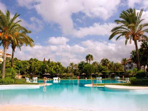 Peaceful Apartment In Marbella With Veranda