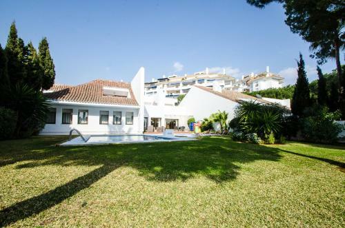Villa VI