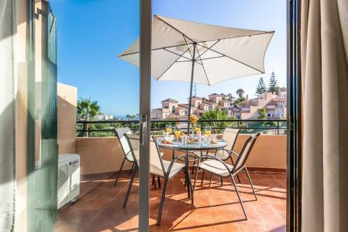 Apartamento Modern Frontline Golf Penthouse With Sea Views